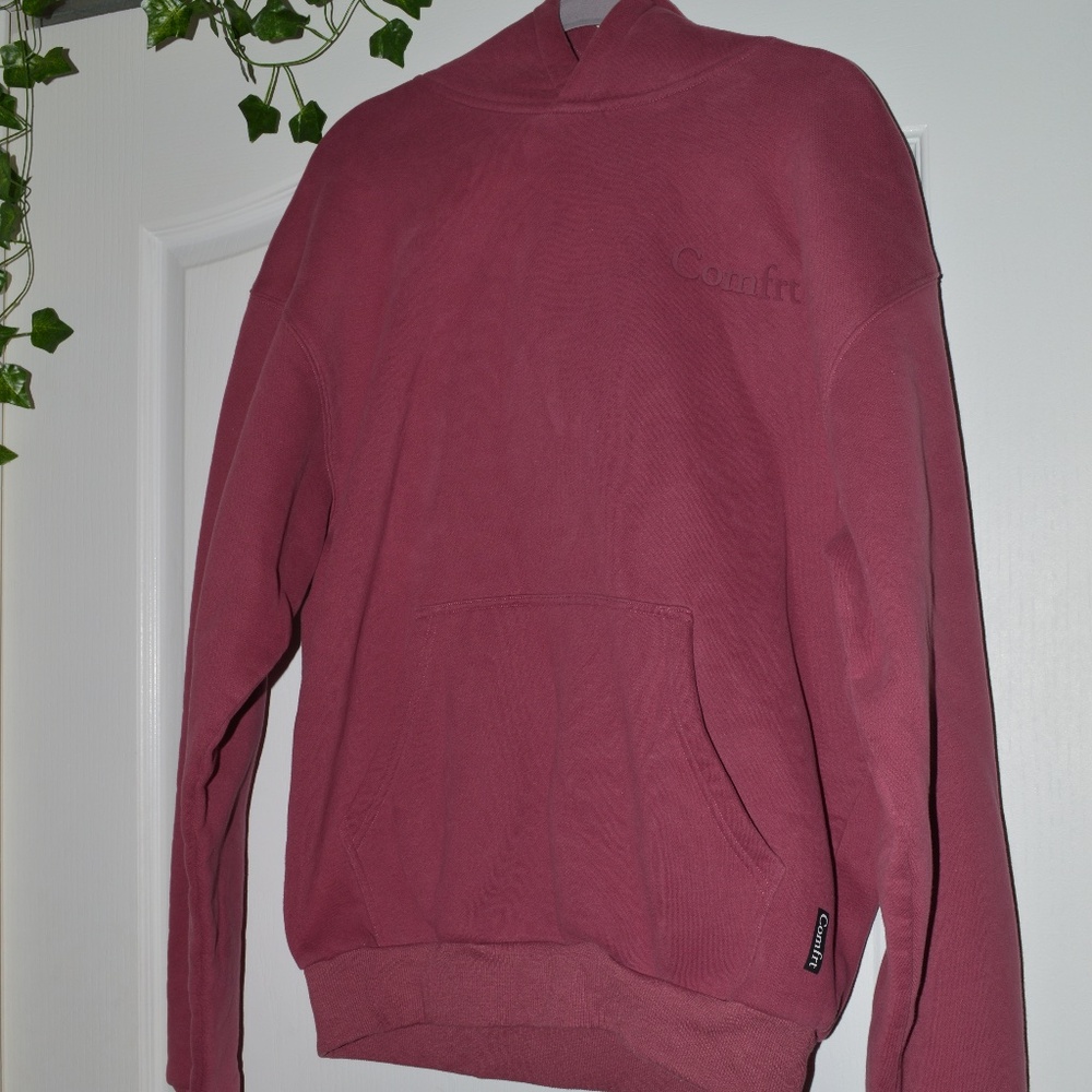 Comfrt Minimilist Hoodie